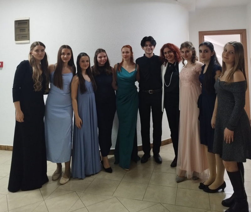 Одржан 12-ти натпревар по камерна музика во Кавадарци, наградени ученици на м-р Александра Коцевска